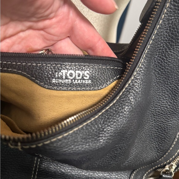 Tods Black Leather Hobo Shoulder Bag - Picture 7 of 10